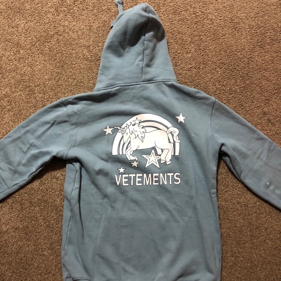 Vetements Unicorn & Rainbow Hoodie - Picture 3 of 9